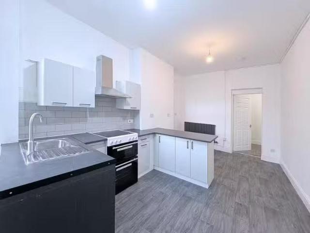 2 bedroom flat for rent in Seaview Road, Wallasey, Wirral, CH45