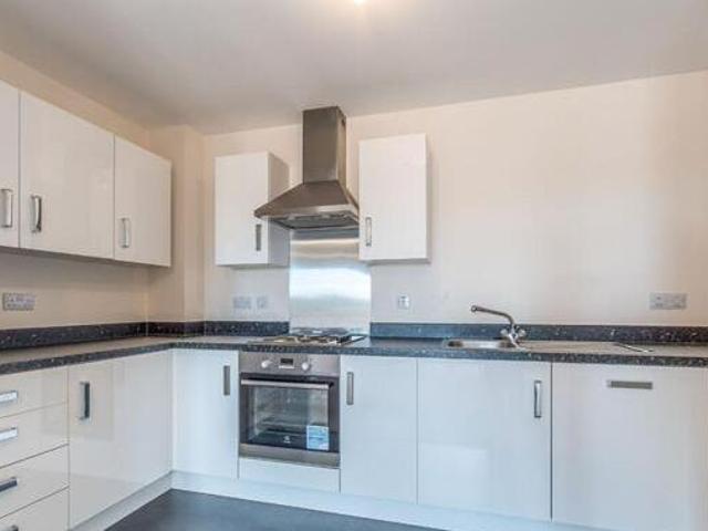2 Bedroom Flat For Rent In Sittingbourne