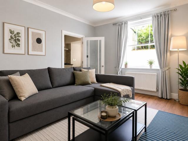 2 bedroom flat flat/apartment To Let in London