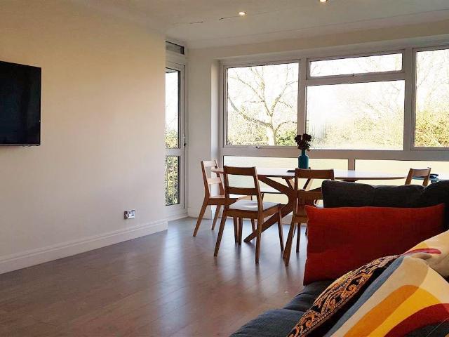 2 bedroom flat flat/apartment To Let in Stanmore