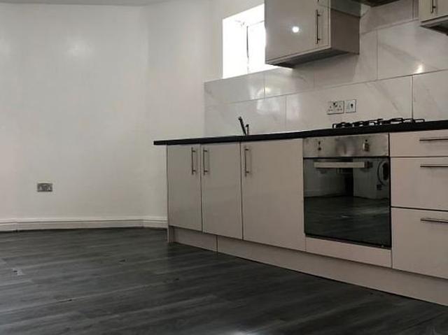 2 bedroom flat in Walsall