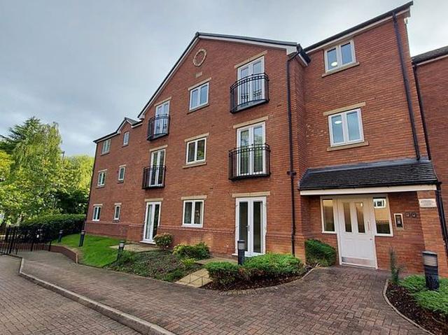 2 bedroom flat in Walsall
