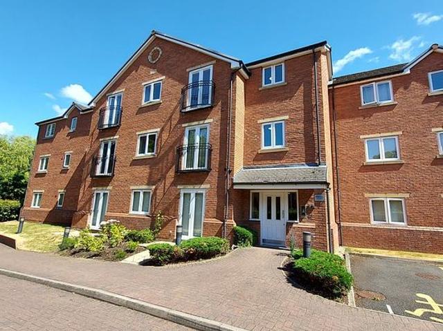 2 bedroom flat in Walsall