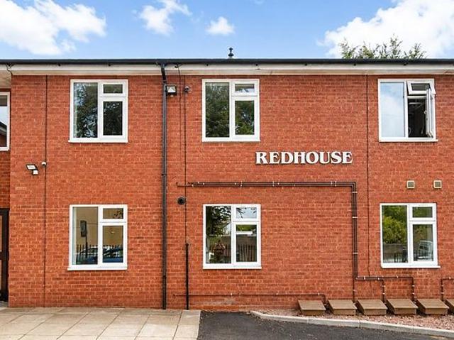 2 bedroom flat in Walsall