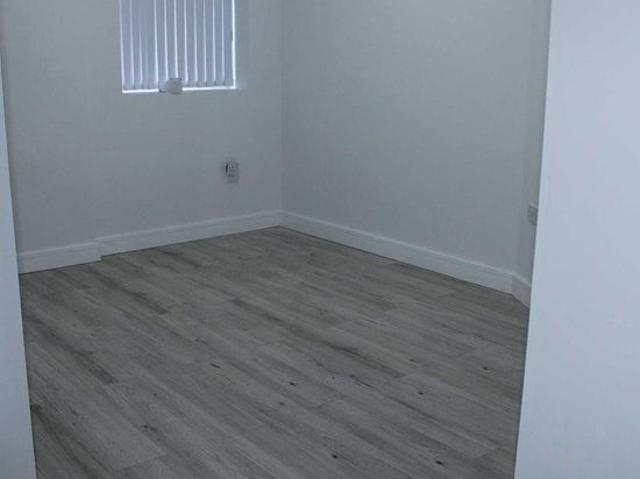 2 bedroom flat in Walsall