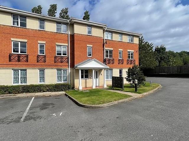 2 bedroom flat in West Bromwich