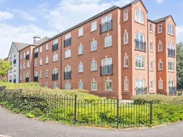 2 bedroom flat in West Bromwich