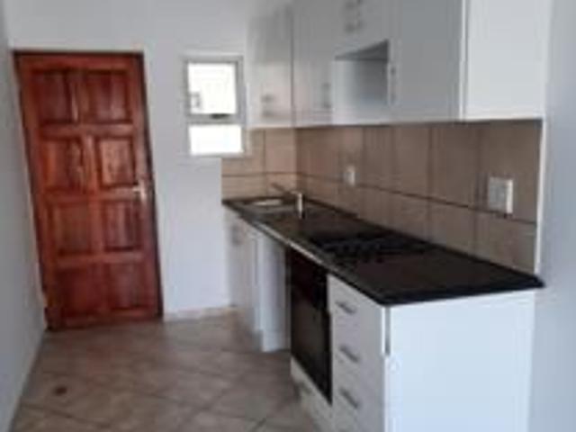 2 Bedroom Flat in Woodhurst