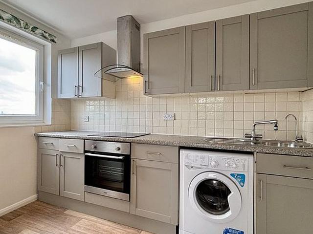 2 bedroom flat in Beckenham
