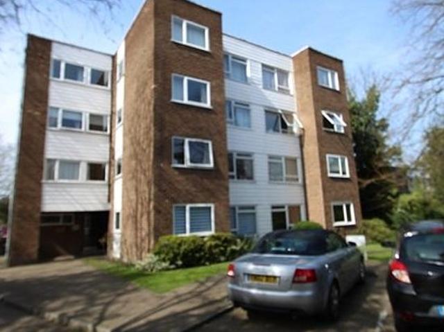 2 bedroom flat in Beckenham