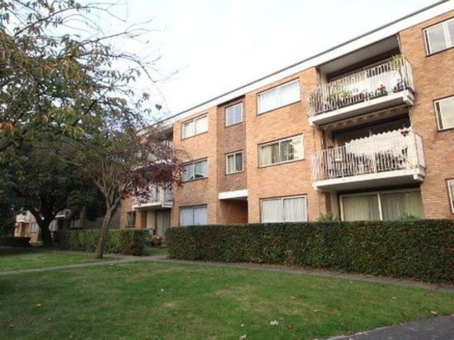 2 bedroom flat in Beckenham