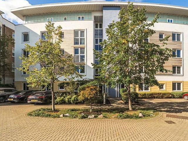 2 bedroom flat in Beckenham