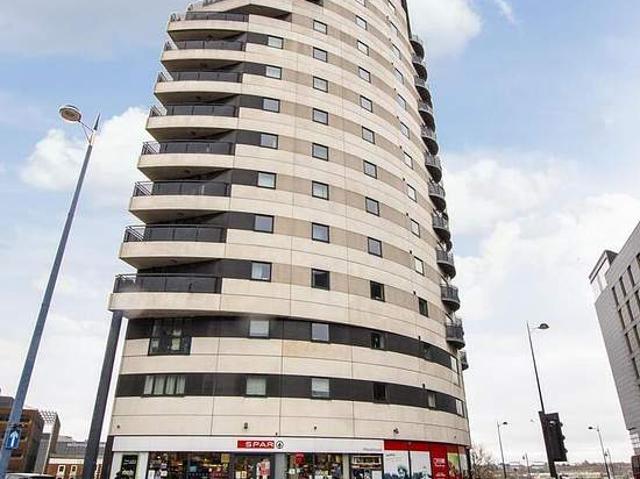 2 bedroom flat in Birmingham