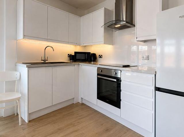 2 bedroom flat in Birmingham
