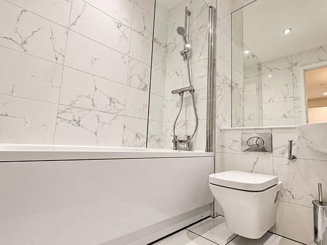 2 bedroom flat in Birmingham