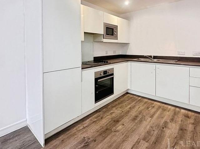 2 bedroom flat in Birmingham