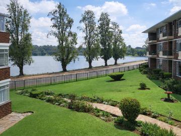 2 Bedroom Flat in Florida Lake