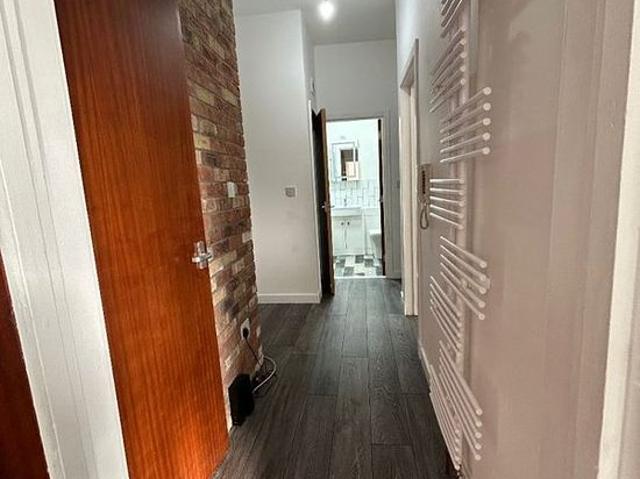 2 bedroom flat in Glasgow