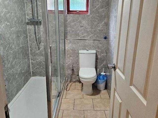 2 bedroom flat in Glasgow