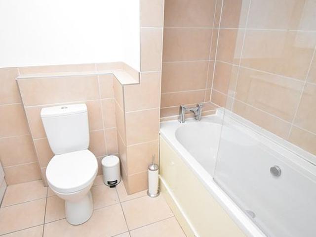 2 bedroom flat in Glasgow