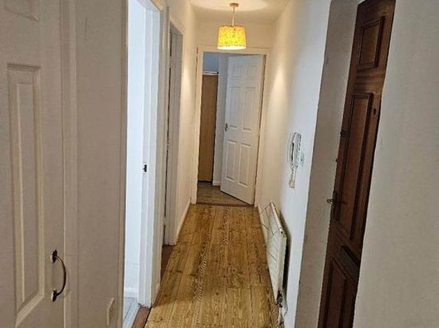 2 bedroom flat in Glasgow