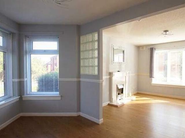 2 bedroom flat in Glasgow