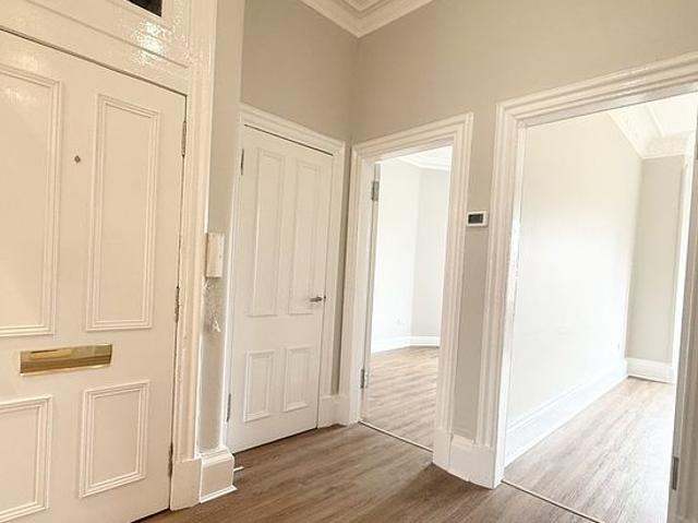 2 bedroom flat in Glasgow