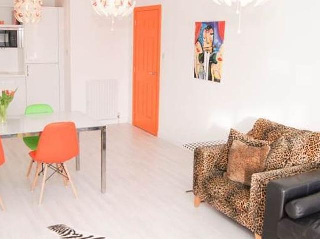 2 bedroom flat in Glasgow