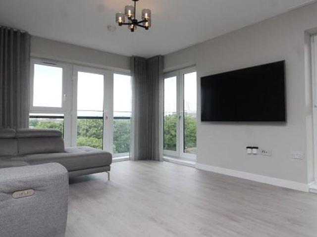 2 bedroom flat in Glasgow