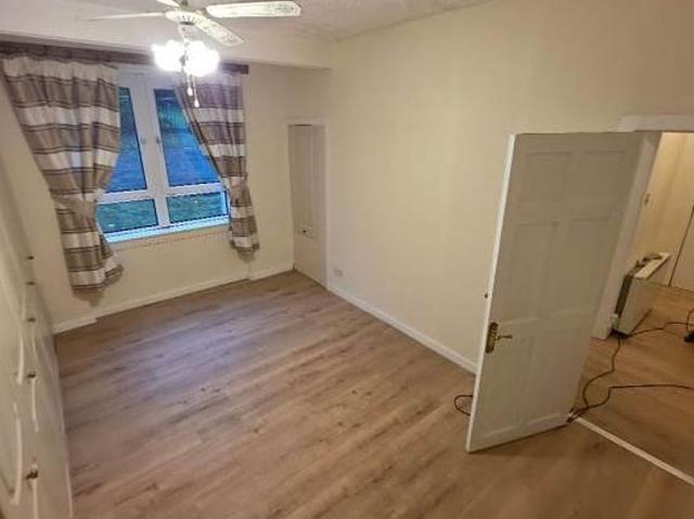 2 bedroom flat in Glasgow