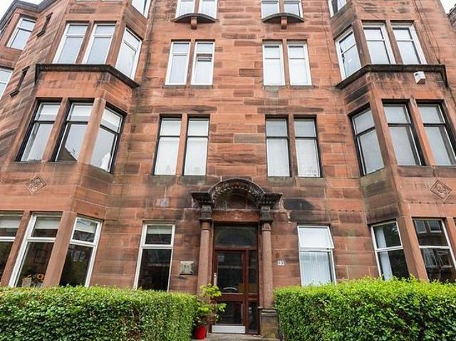 2 bedroom flat in Glasgow