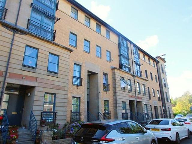 2 bedroom flat in Glasgow