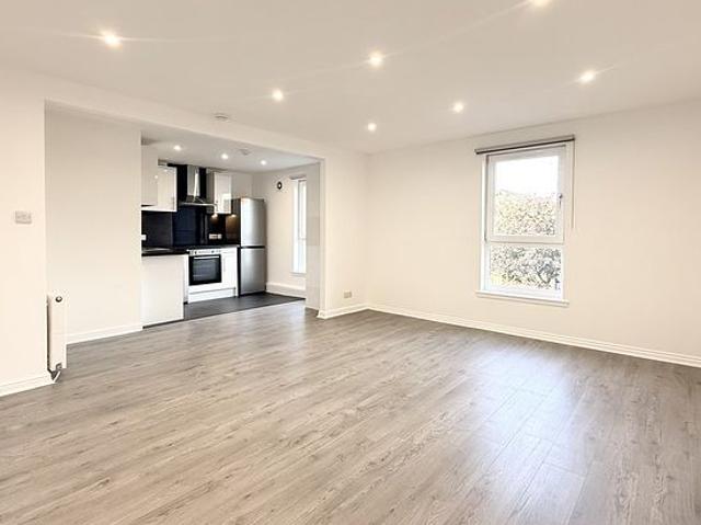 2 bedroom flat in Glasgow