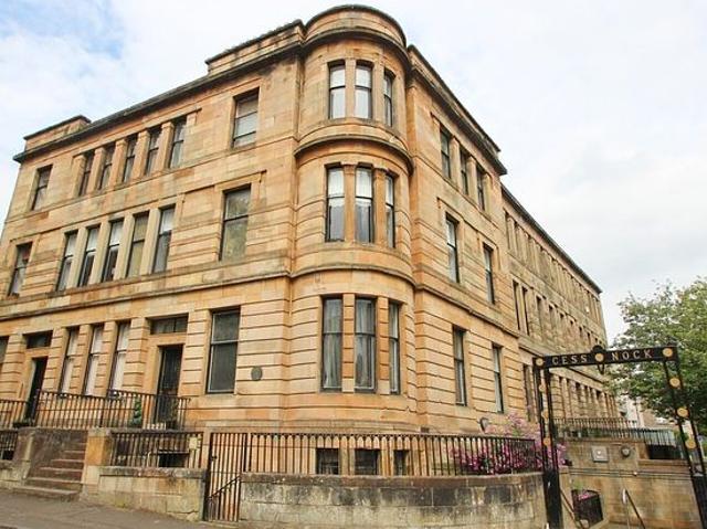 2 bedroom flat in Glasgow