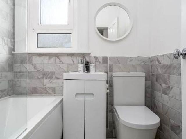 2 bedroom flat in Glasgow