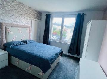 2 bedroom flat in Glasgow