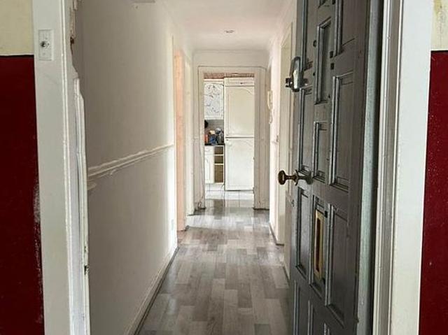 2 bedroom flat in Glasgow