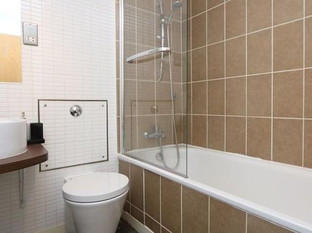 2 bedroom flat in Glasgow