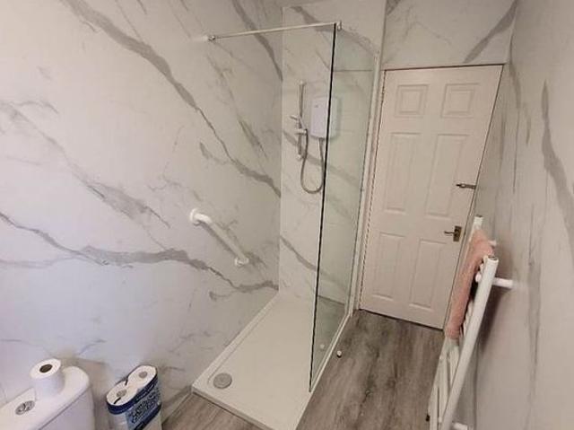 2 bedroom flat in Glasgow