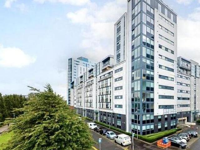 2 bedroom flat in Glasgow