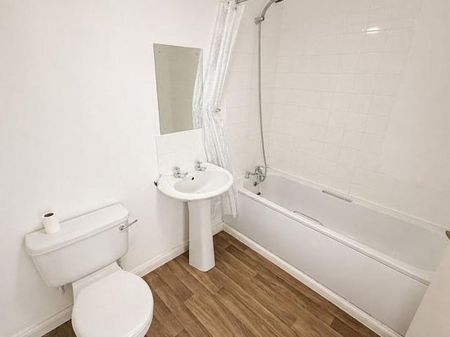 2 bedroom flat in Glasgow