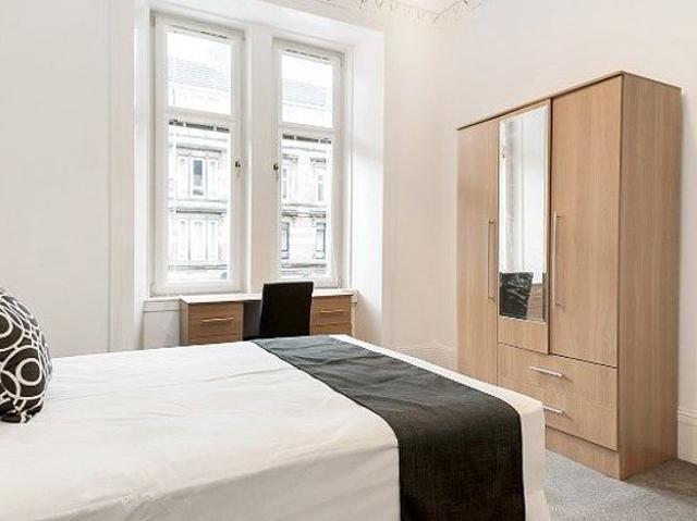 2 bedroom flat in Glasgow