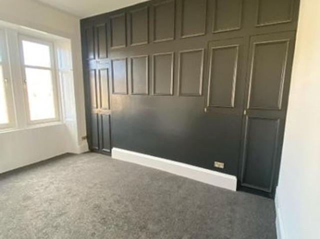 2 bedroom flat in Glasgow