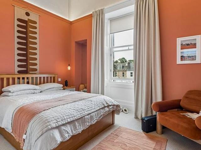 2 bedroom flat in Glasgow