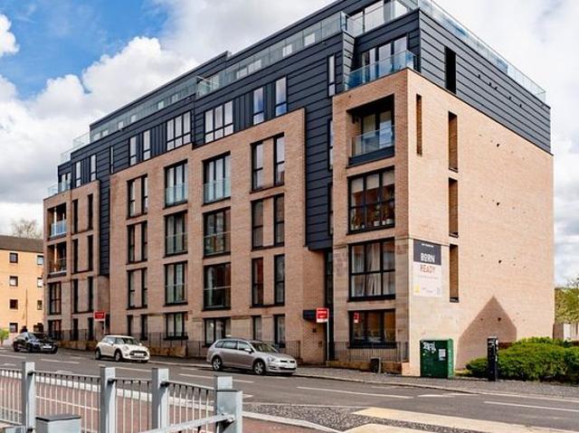 2 bedroom flat in Glasgow