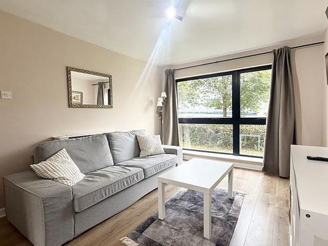2 bedroom flat in Glasgow