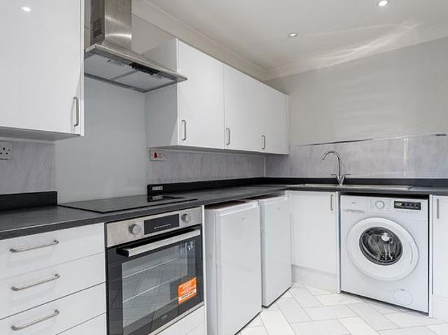 2 bedroom flat in Glasgow