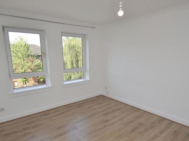 2 bedroom flat in Glasgow