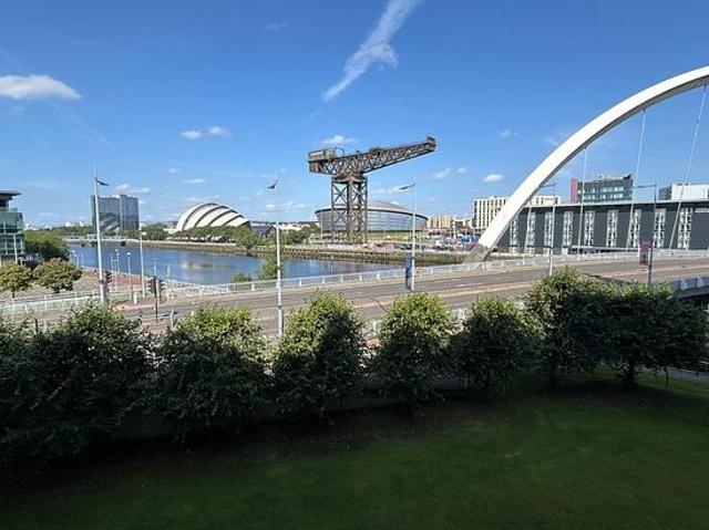 2 bedroom flat in Glasgow