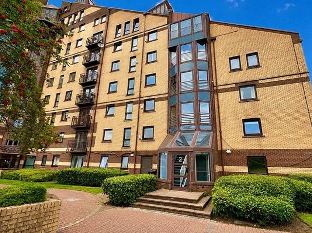 2 bedroom flat in Glasgow